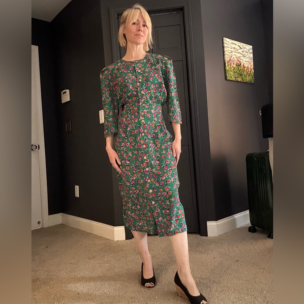 Can’t-get-any-more-90’s-than-this dress